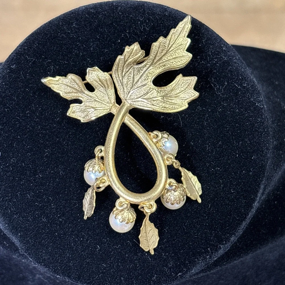 Vintage Gold Tone Faux Pearl Botanical Leaf Dangle Brooch Pin Mid Century Large